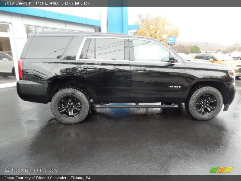 Black / Jet Black 2019 Chevrolet Tahoe LS 4WD