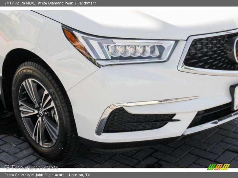 White Diamond Pearl / Parchment 2017 Acura MDX