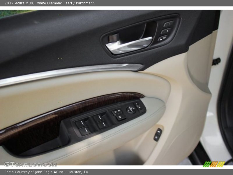 White Diamond Pearl / Parchment 2017 Acura MDX