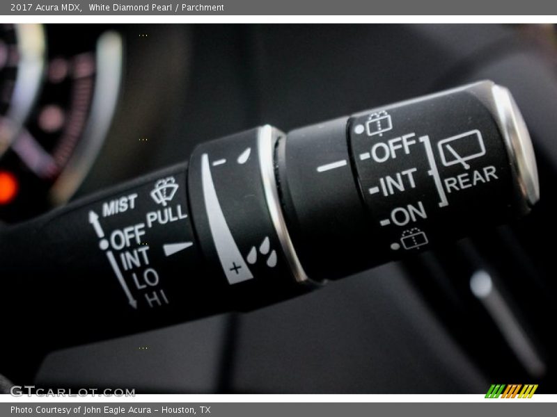 White Diamond Pearl / Parchment 2017 Acura MDX