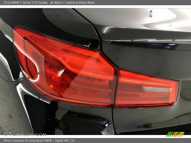 Jet Black / Canberra Beige/Black 2019 BMW 5 Series 530i Sedan