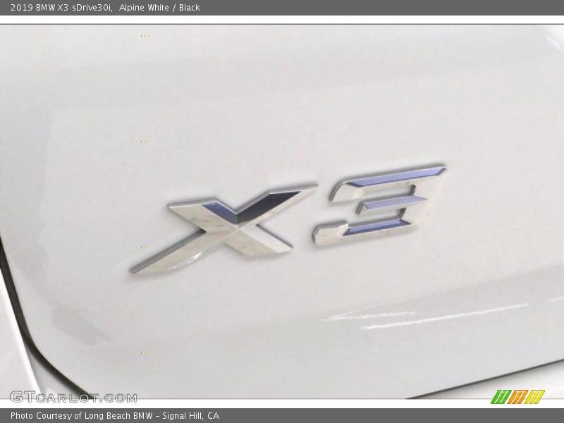 Alpine White / Black 2019 BMW X3 sDrive30i