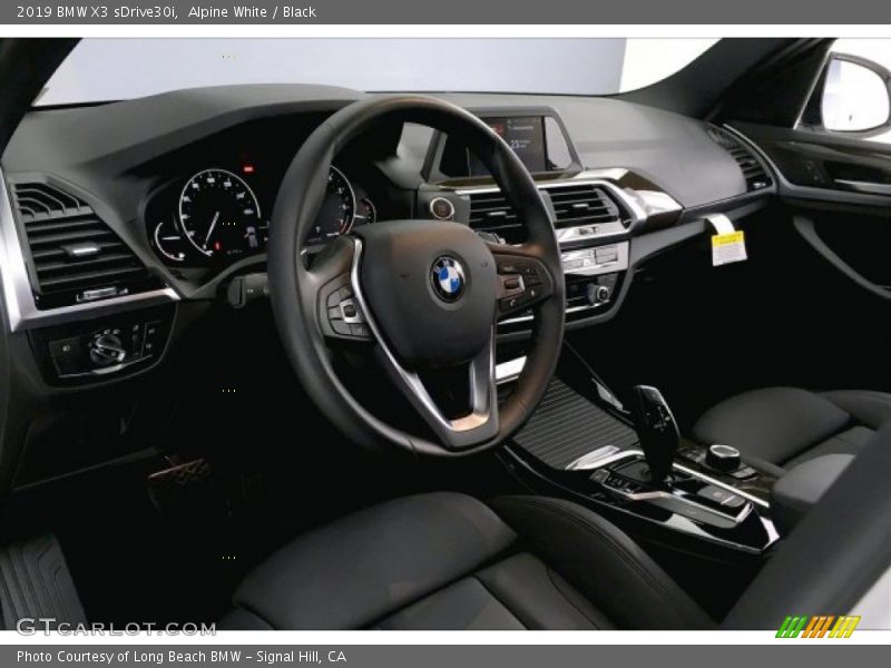 Alpine White / Black 2019 BMW X3 sDrive30i
