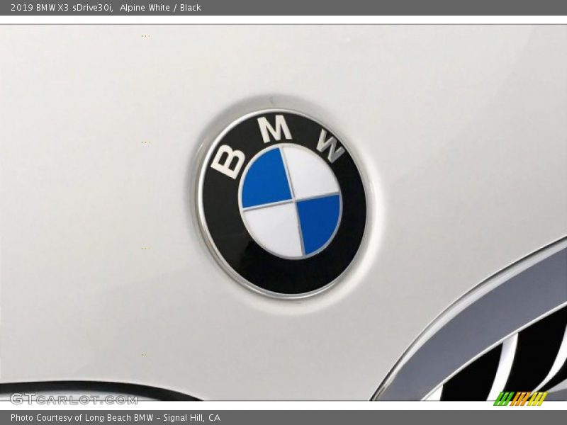 Alpine White / Black 2019 BMW X3 sDrive30i