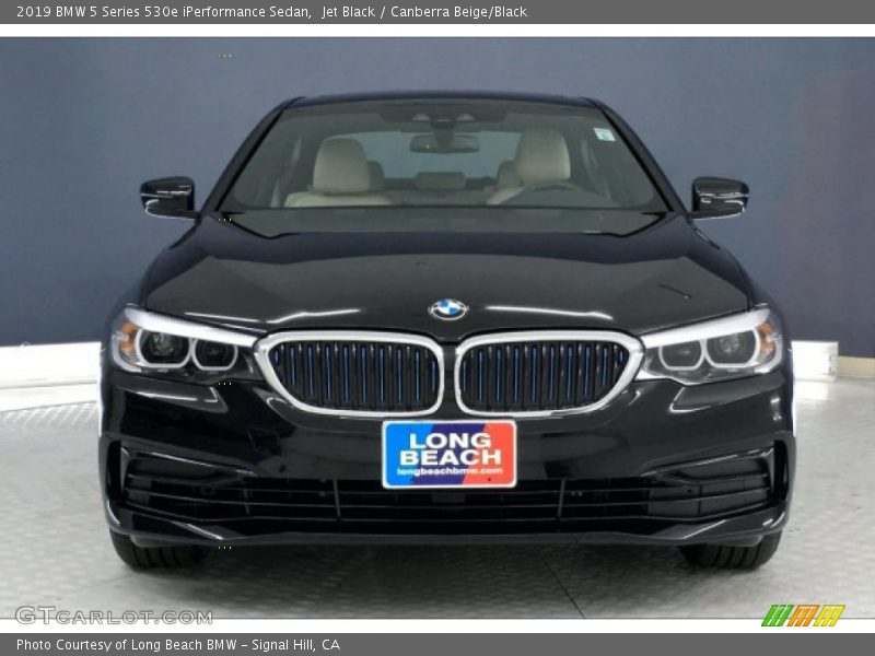 Jet Black / Canberra Beige/Black 2019 BMW 5 Series 530e iPerformance Sedan