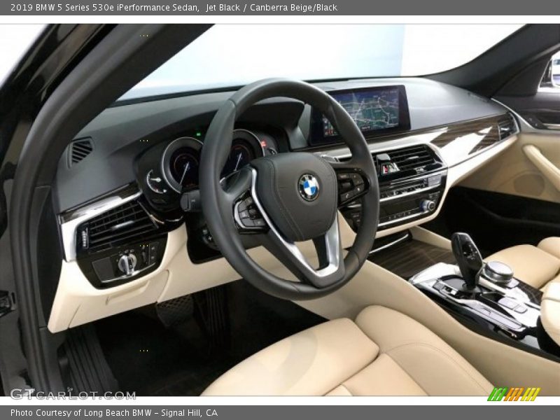 Jet Black / Canberra Beige/Black 2019 BMW 5 Series 530e iPerformance Sedan