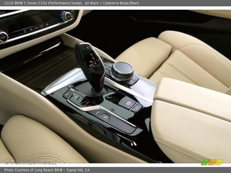 Jet Black / Canberra Beige/Black 2019 BMW 5 Series 530e iPerformance Sedan