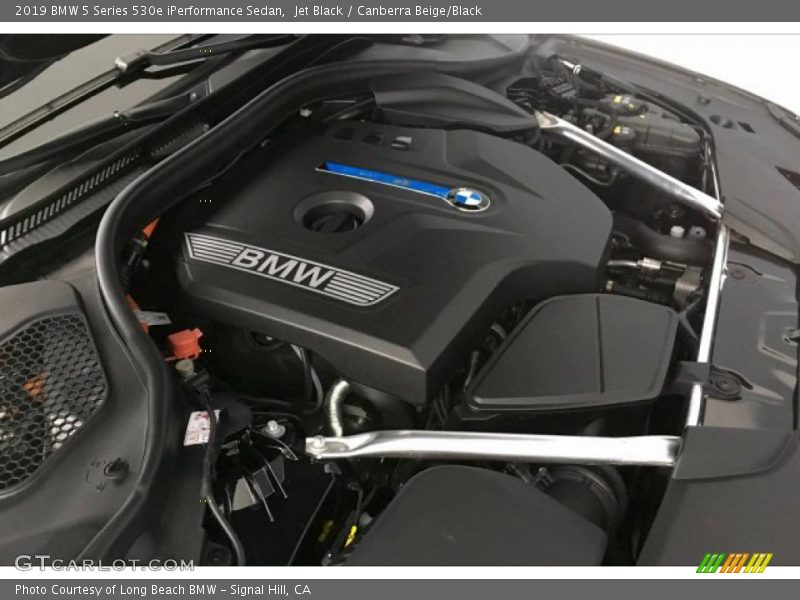Jet Black / Canberra Beige/Black 2019 BMW 5 Series 530e iPerformance Sedan