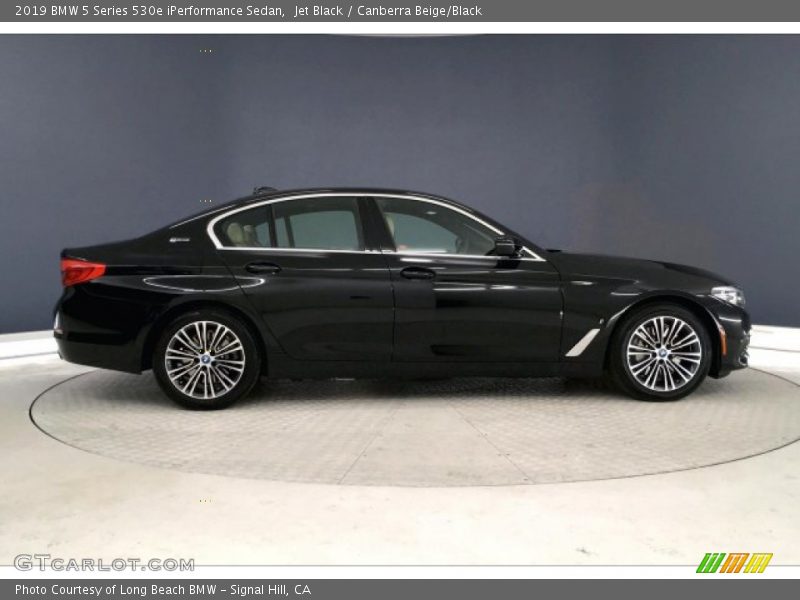 Jet Black / Canberra Beige/Black 2019 BMW 5 Series 530e iPerformance Sedan