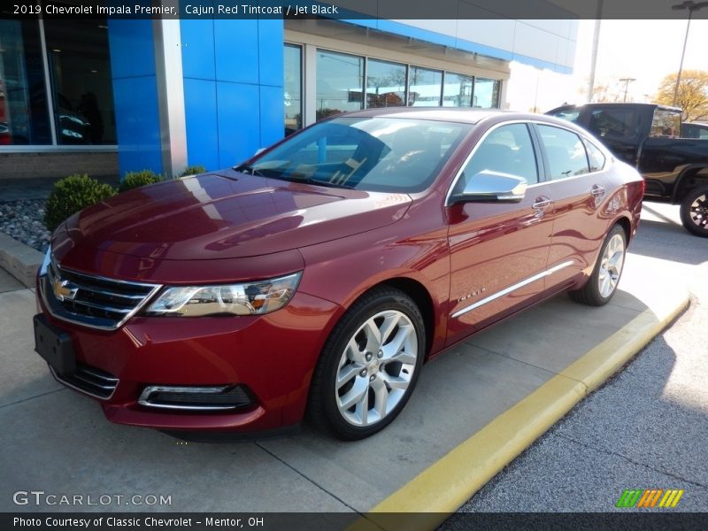 Front 3/4 View of 2019 Impala Premier