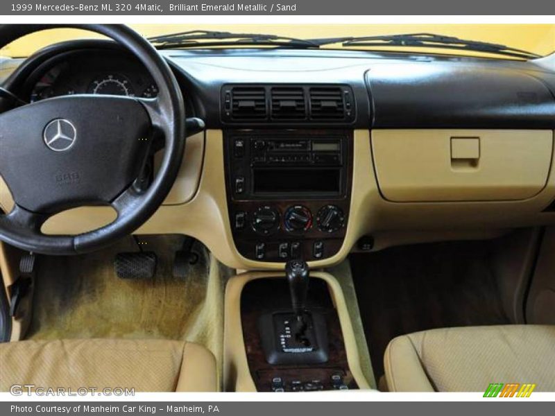 Brilliant Emerald Metallic / Sand 1999 Mercedes-Benz ML 320 4Matic