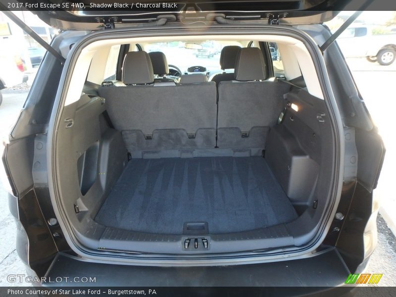 Shadow Black / Charcoal Black 2017 Ford Escape SE 4WD
