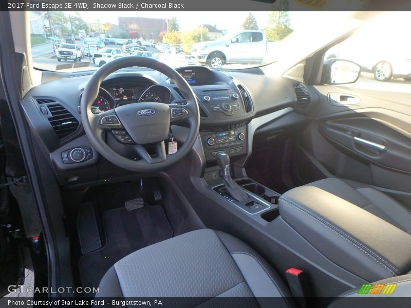 Shadow Black / Charcoal Black 2017 Ford Escape SE 4WD
