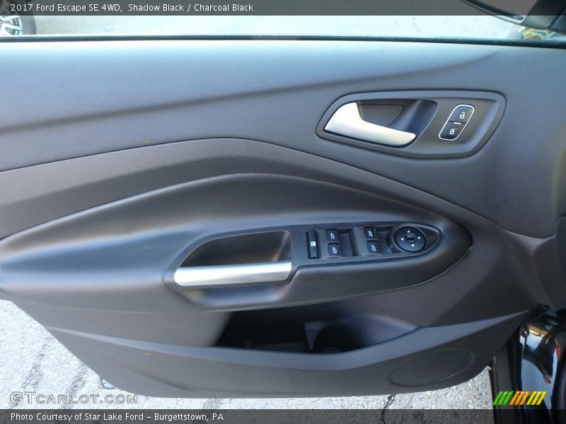 Shadow Black / Charcoal Black 2017 Ford Escape SE 4WD