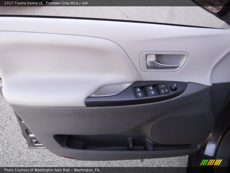 Predawn Gray Mica / Ash 2017 Toyota Sienna LE