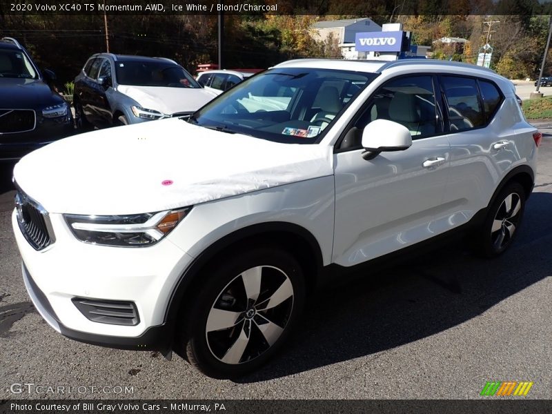 Ice White / Blond/Charcoal 2020 Volvo XC40 T5 Momentum AWD