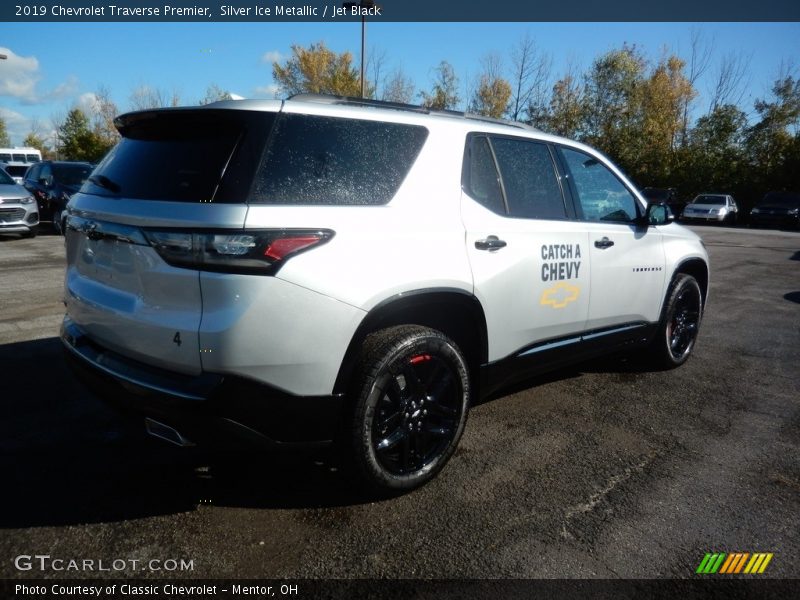 Silver Ice Metallic / Jet Black 2019 Chevrolet Traverse Premier