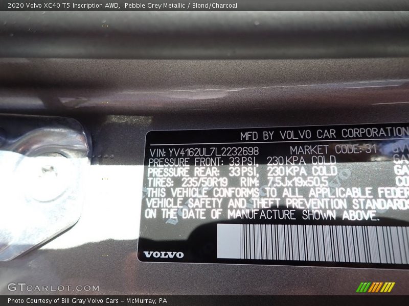 Pebble Grey Metallic / Blond/Charcoal 2020 Volvo XC40 T5 Inscription AWD