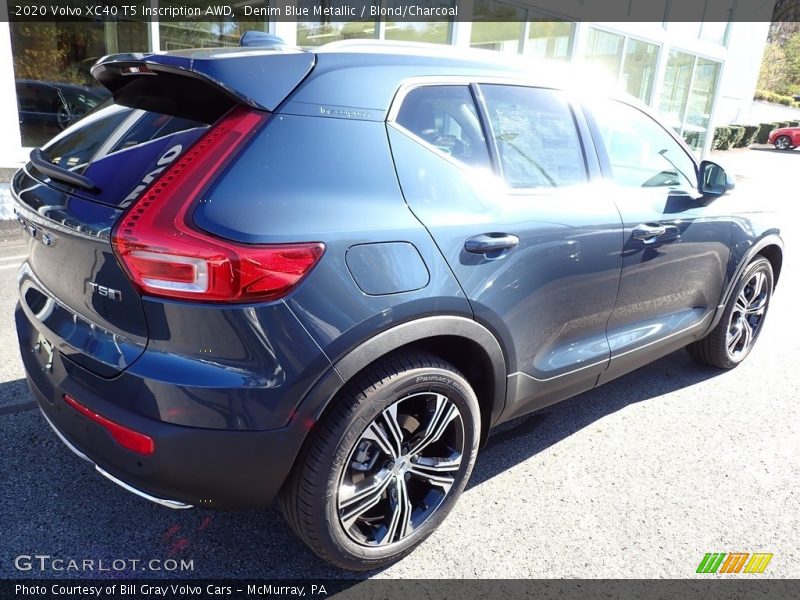 Denim Blue Metallic / Blond/Charcoal 2020 Volvo XC40 T5 Inscription AWD