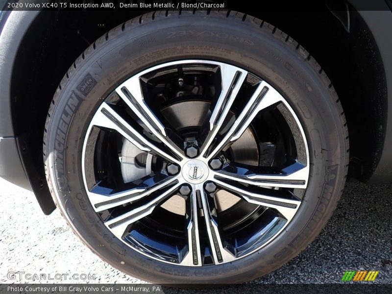 Denim Blue Metallic / Blond/Charcoal 2020 Volvo XC40 T5 Inscription AWD