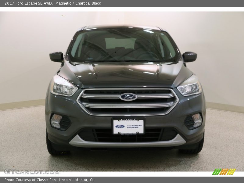 Magnetic / Charcoal Black 2017 Ford Escape SE 4WD