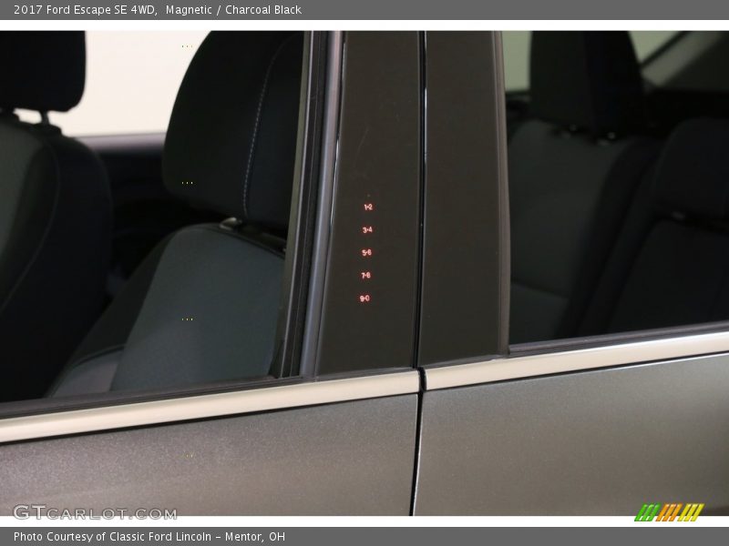 Magnetic / Charcoal Black 2017 Ford Escape SE 4WD