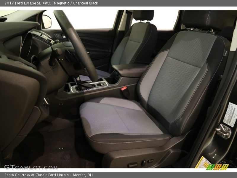Magnetic / Charcoal Black 2017 Ford Escape SE 4WD