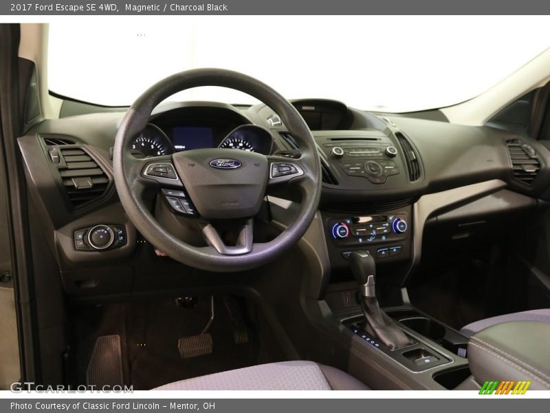 Magnetic / Charcoal Black 2017 Ford Escape SE 4WD