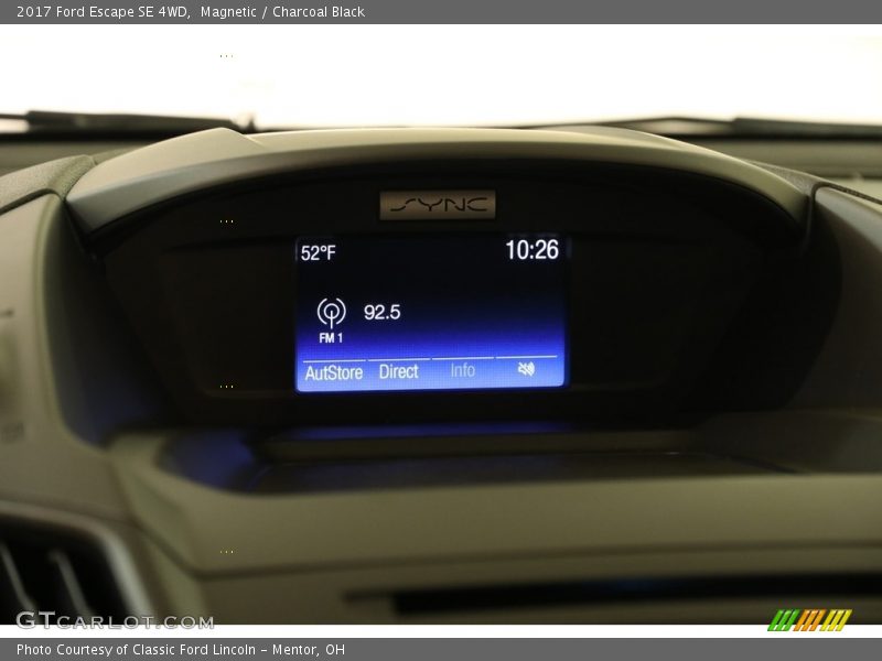 Magnetic / Charcoal Black 2017 Ford Escape SE 4WD