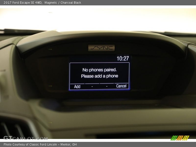 Magnetic / Charcoal Black 2017 Ford Escape SE 4WD