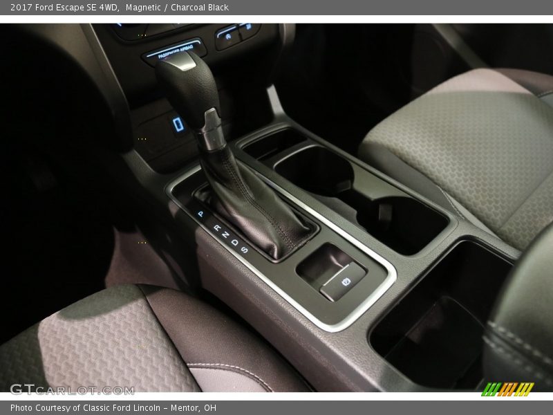 Magnetic / Charcoal Black 2017 Ford Escape SE 4WD