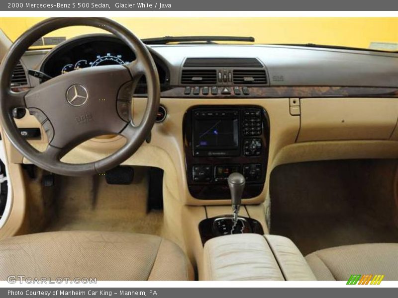 Glacier White / Java 2000 Mercedes-Benz S 500 Sedan