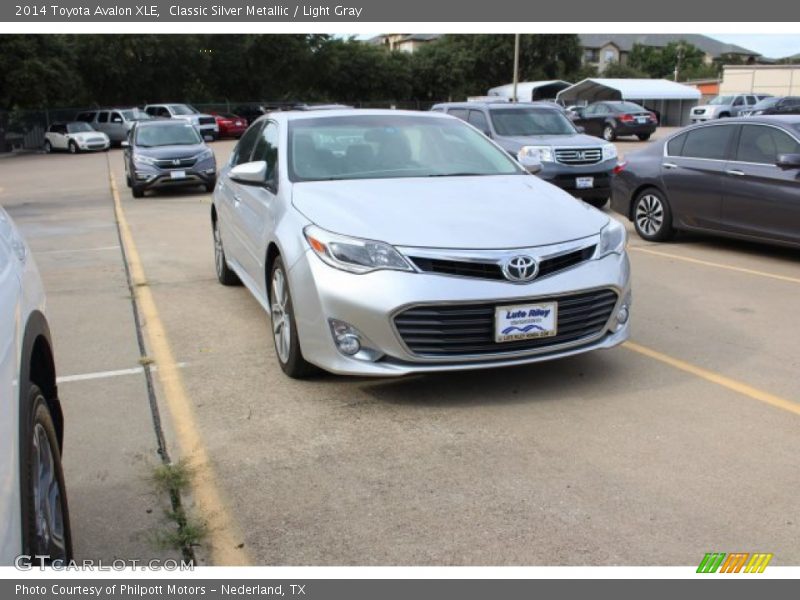 Classic Silver Metallic / Light Gray 2014 Toyota Avalon XLE