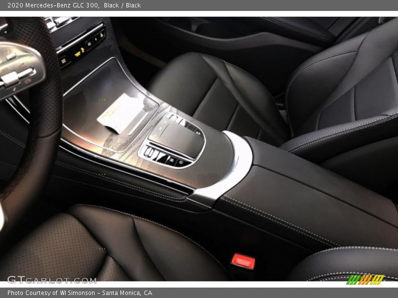 Black / Black 2020 Mercedes-Benz GLC 300
