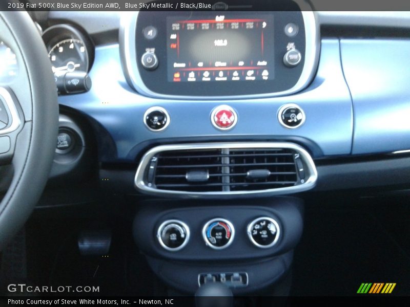 Controls of 2019 500X Blue Sky Edition AWD