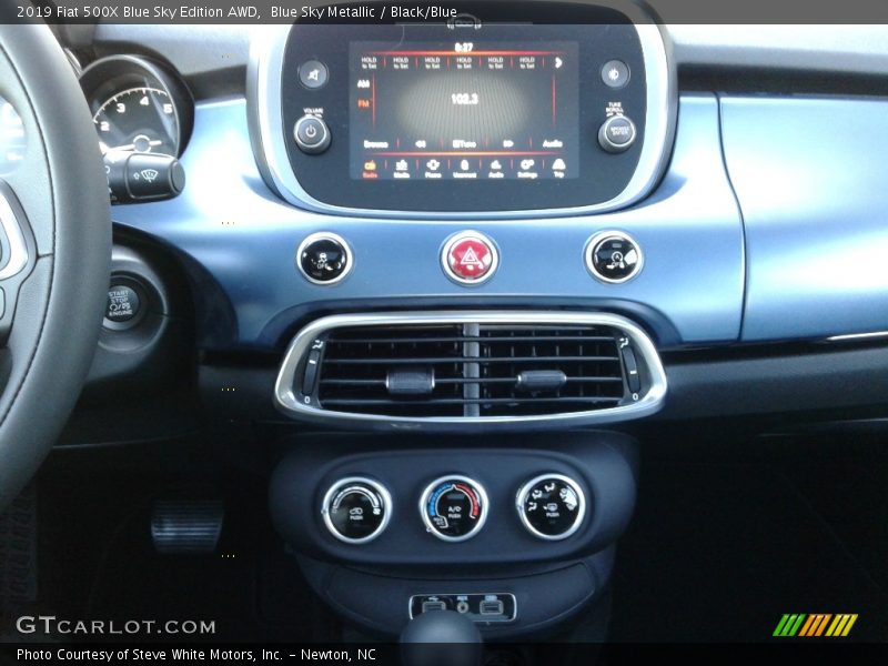 Dashboard of 2019 500X Blue Sky Edition AWD