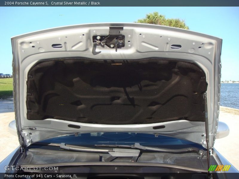 Crystal Silver Metallic / Black 2004 Porsche Cayenne S