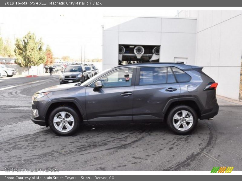 Magnetic Gray Metallic / Black 2019 Toyota RAV4 XLE