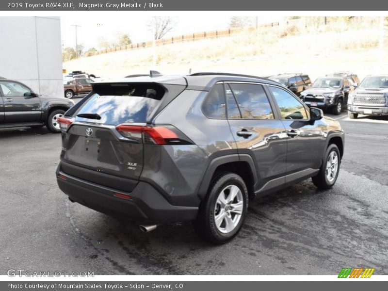 Magnetic Gray Metallic / Black 2019 Toyota RAV4 XLE