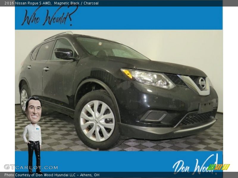 Magnetic Black / Charcoal 2016 Nissan Rogue S AWD