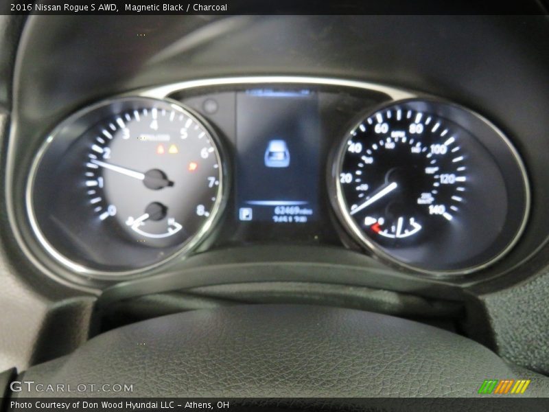 Magnetic Black / Charcoal 2016 Nissan Rogue S AWD