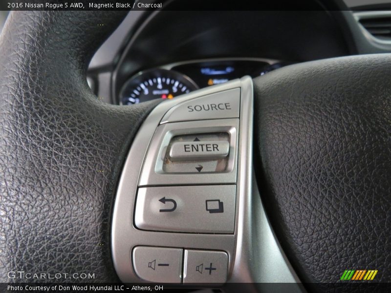 Magnetic Black / Charcoal 2016 Nissan Rogue S AWD