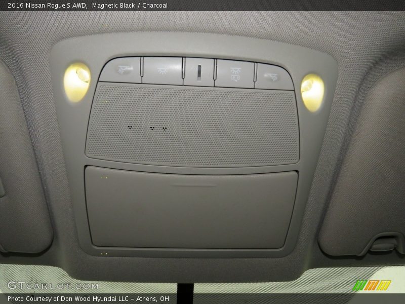 Magnetic Black / Charcoal 2016 Nissan Rogue S AWD