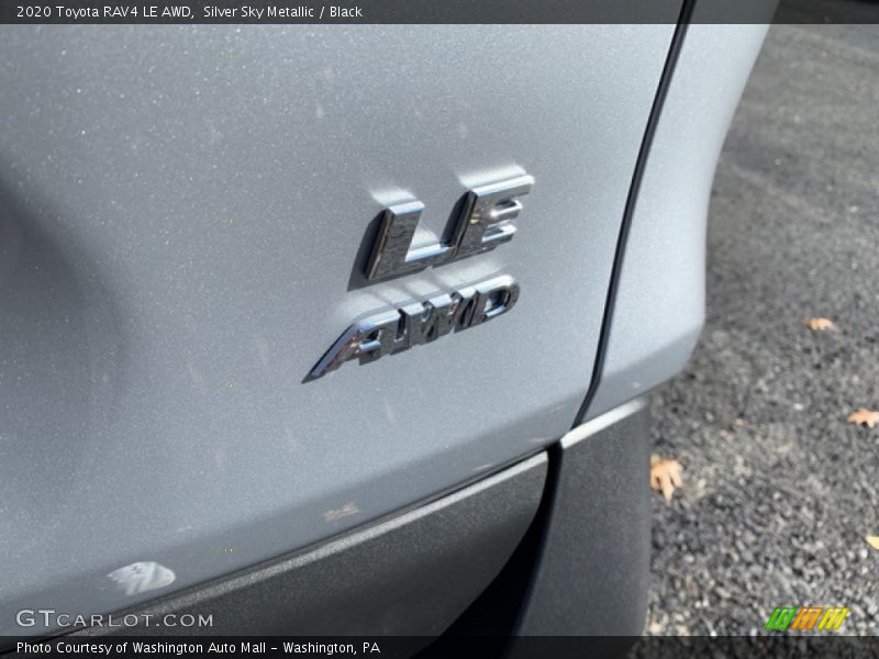  2020 RAV4 LE AWD Logo