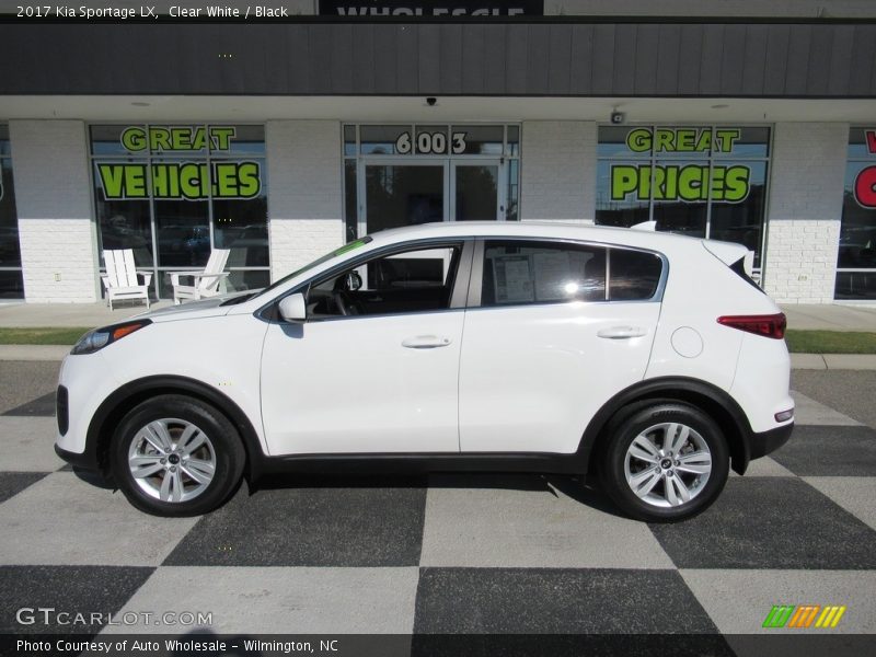 Clear White / Black 2017 Kia Sportage LX