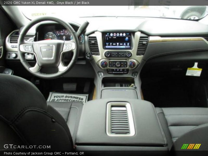 Onyx Black / Jet Black 2020 GMC Yukon XL Denali 4WD