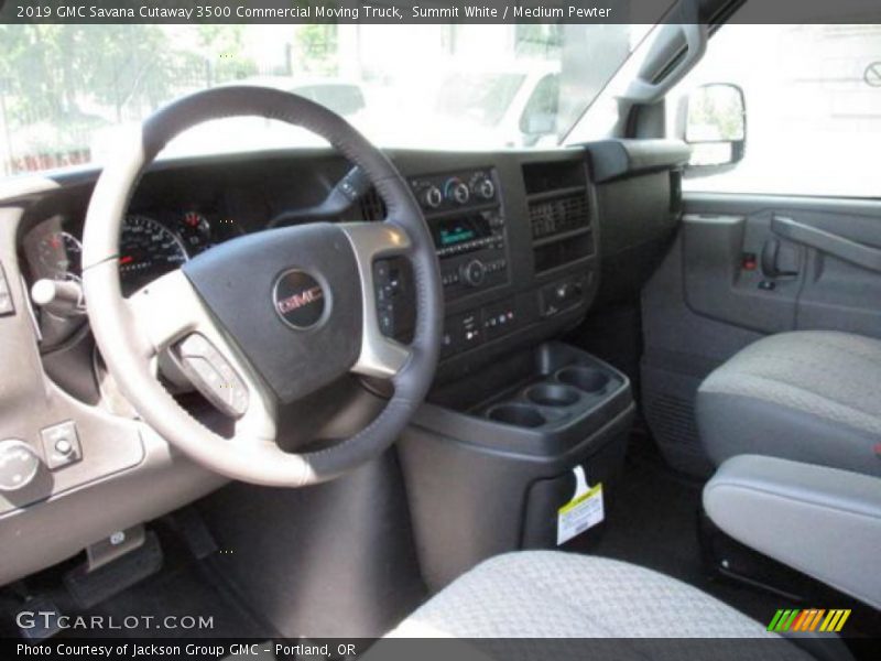 Summit White / Medium Pewter 2019 GMC Savana Cutaway 3500 Commercial Moving Truck