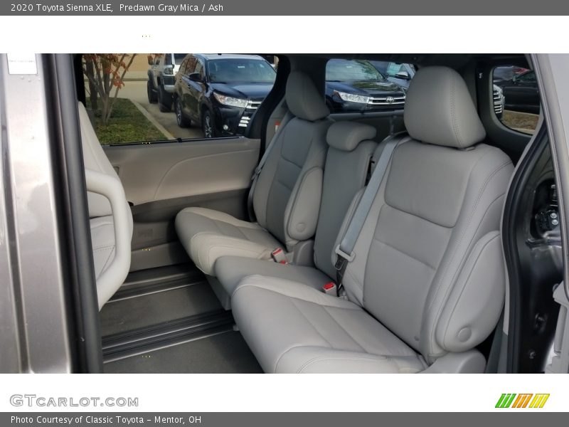 Predawn Gray Mica / Ash 2020 Toyota Sienna XLE