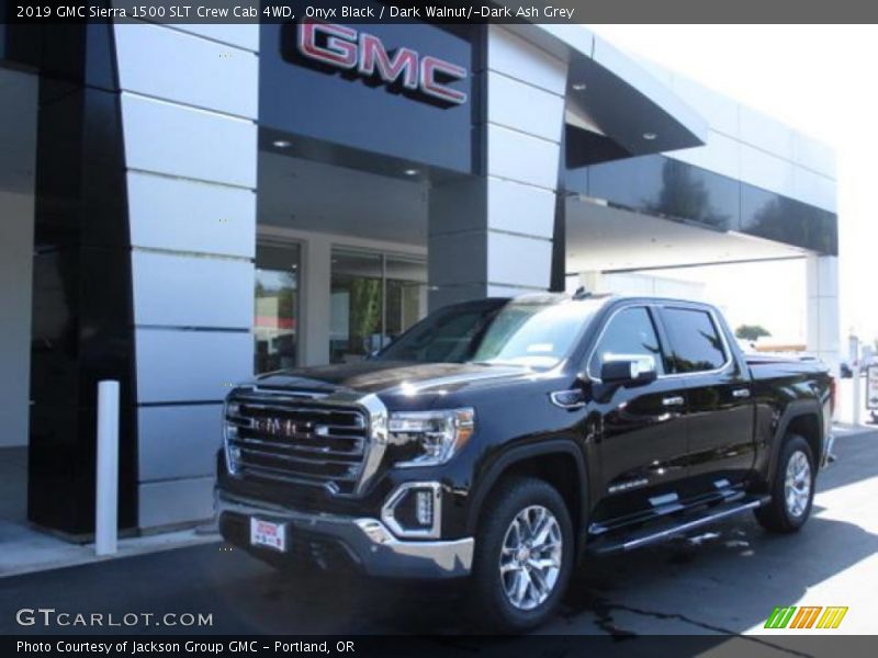 Onyx Black / Dark Walnut/­Dark Ash Grey 2019 GMC Sierra 1500 SLT Crew Cab 4WD