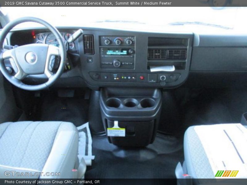 Summit White / Medium Pewter 2019 GMC Savana Cutaway 3500 Commercial Service Truck
